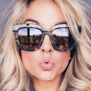 Meet your Posher, Kristina